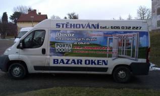 Polep automobilu, velkofomrátový tisk na vinyl + laminace Polep automobilu, velkofomrátový tisk na vinyl + laminace